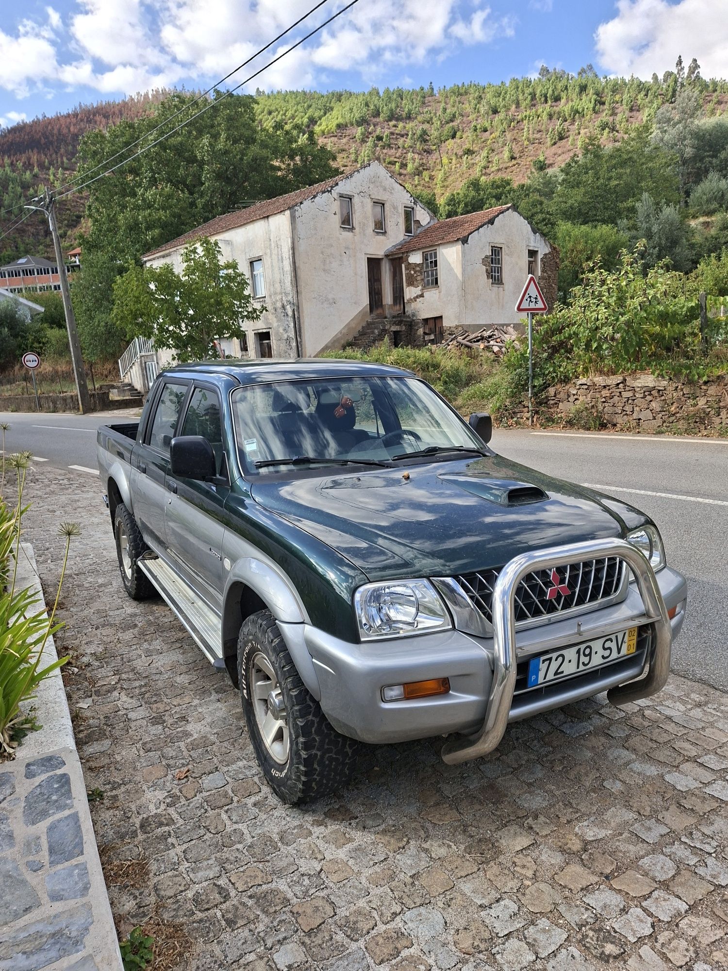 Mitsubishi strakar l200