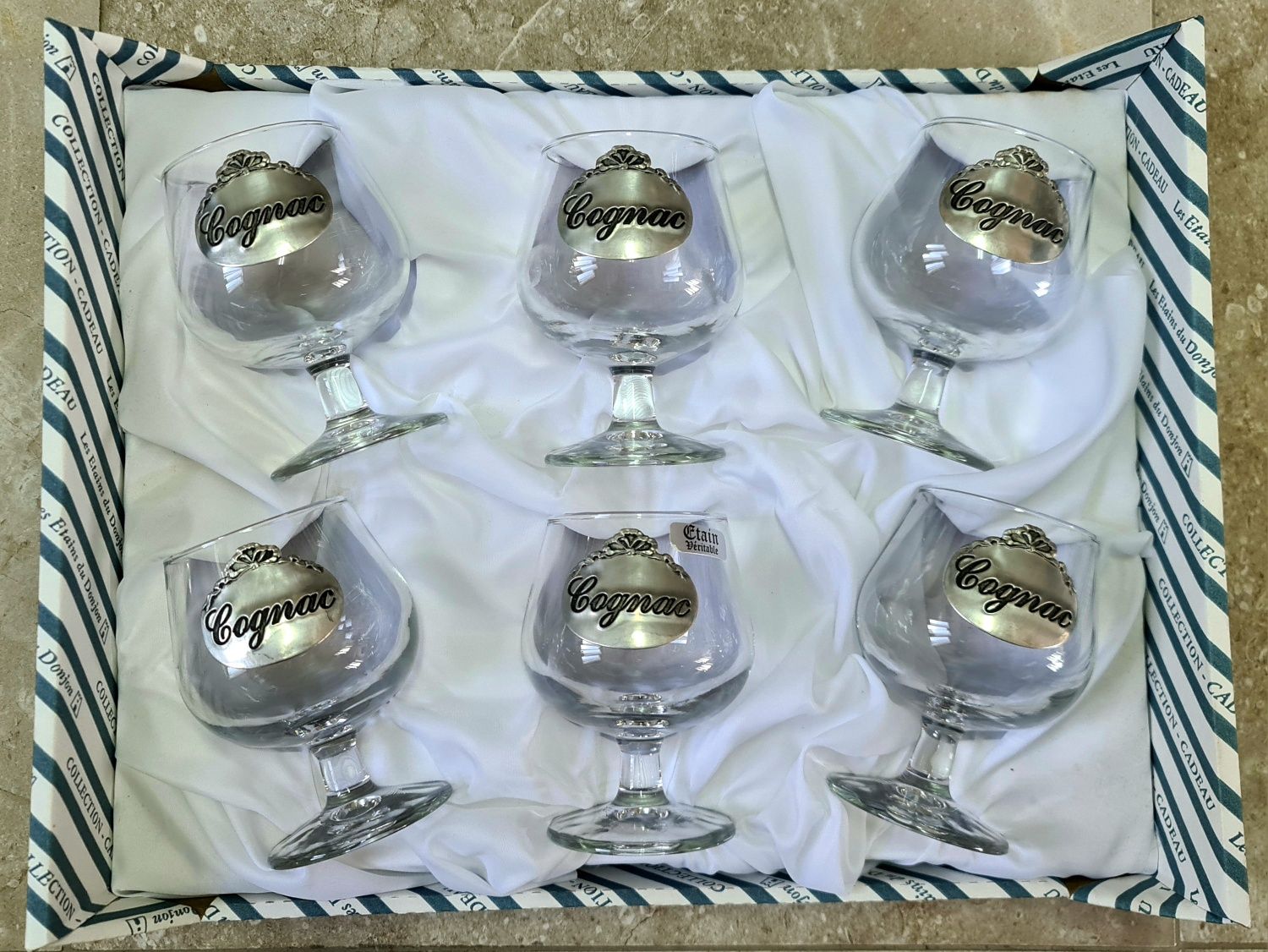 6 Copos de cognac com gravação em estanho