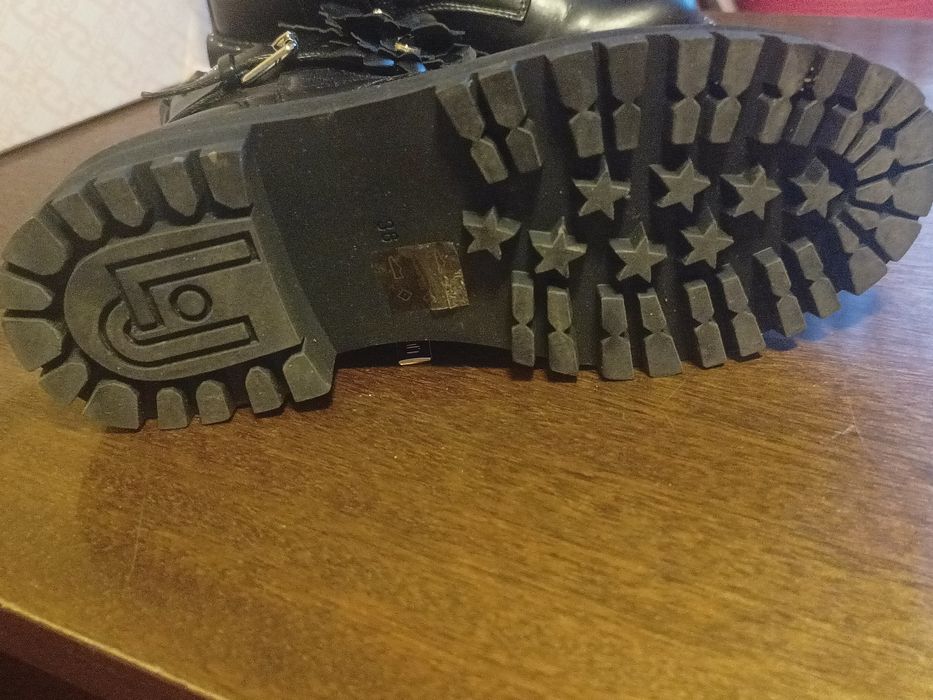 Botki Liu jo z kwiatami