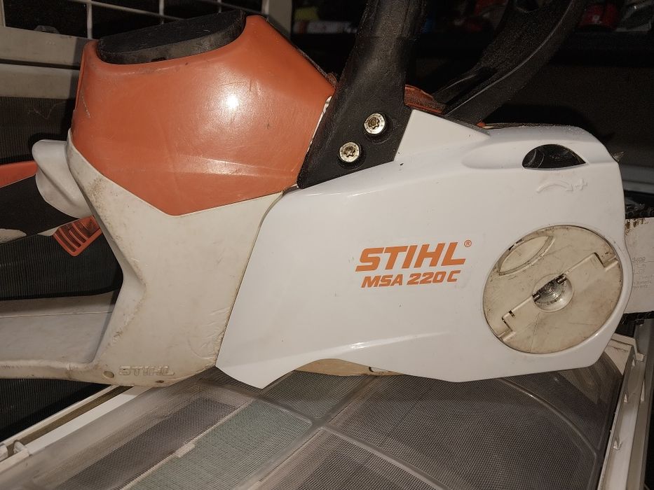 Аккумуляторна пила STIHL MSA 220C после сервисного обслуживания