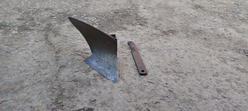 Плуг саморобний до мототрактора мінітрактора