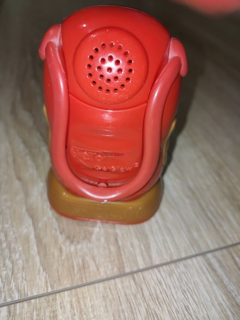 Iron Man dyktafon-latarka