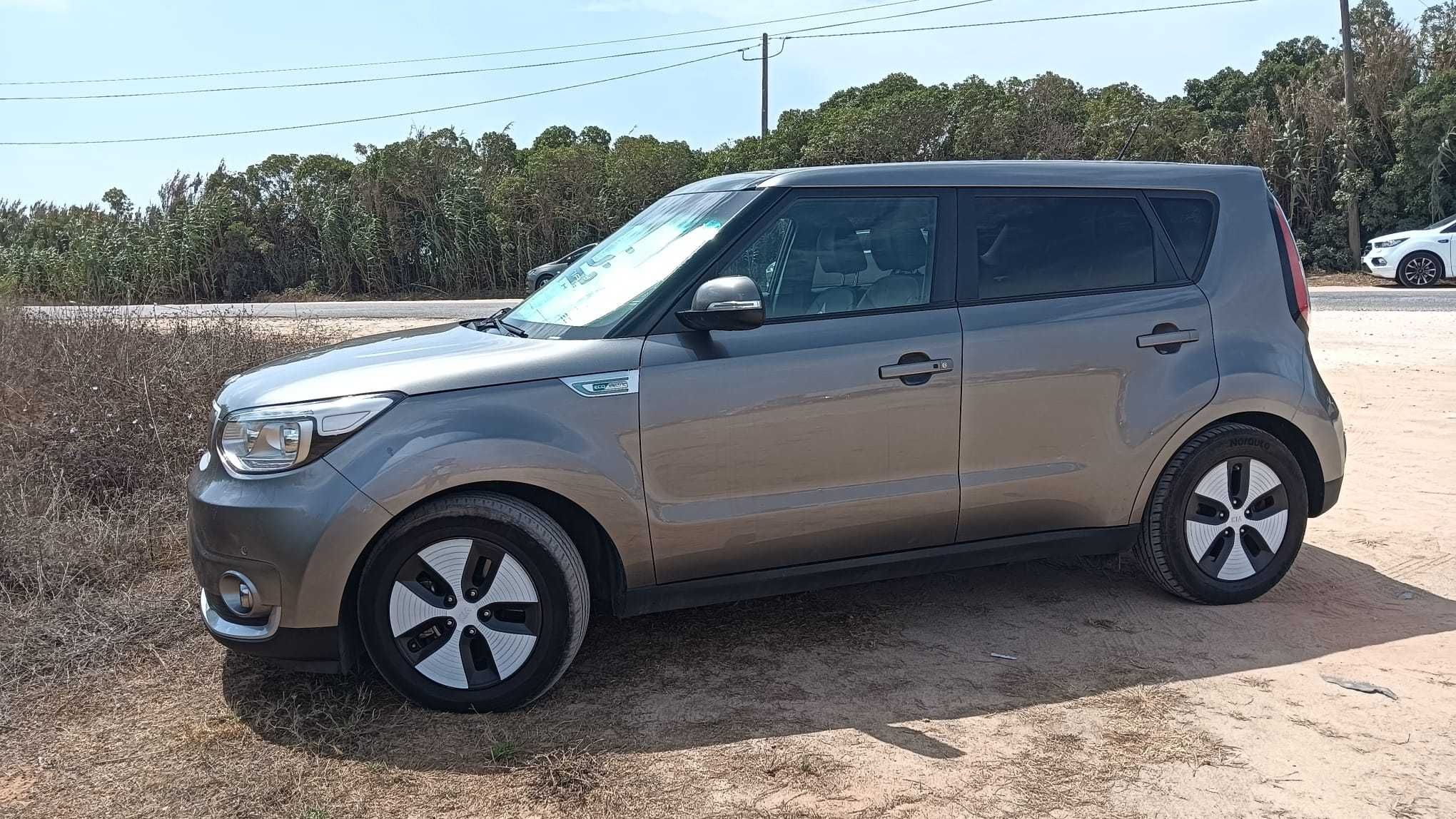 Kia e-Soul 30kWh - Full Extras