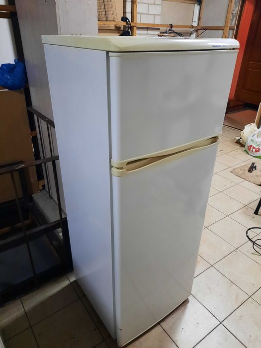 Холодильник Snaige