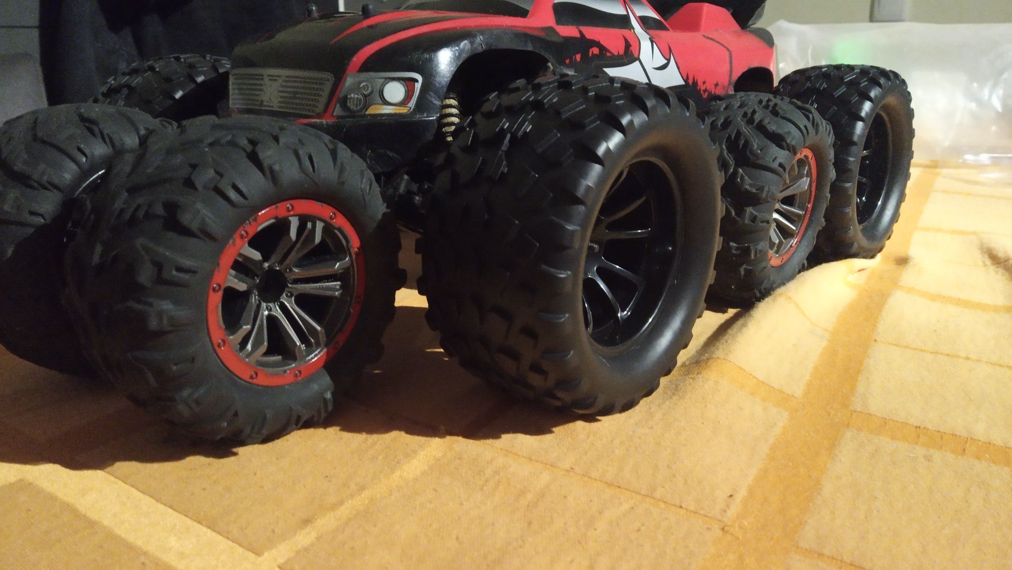 Carro rc 1/10 Brushless + upgrades 2wd