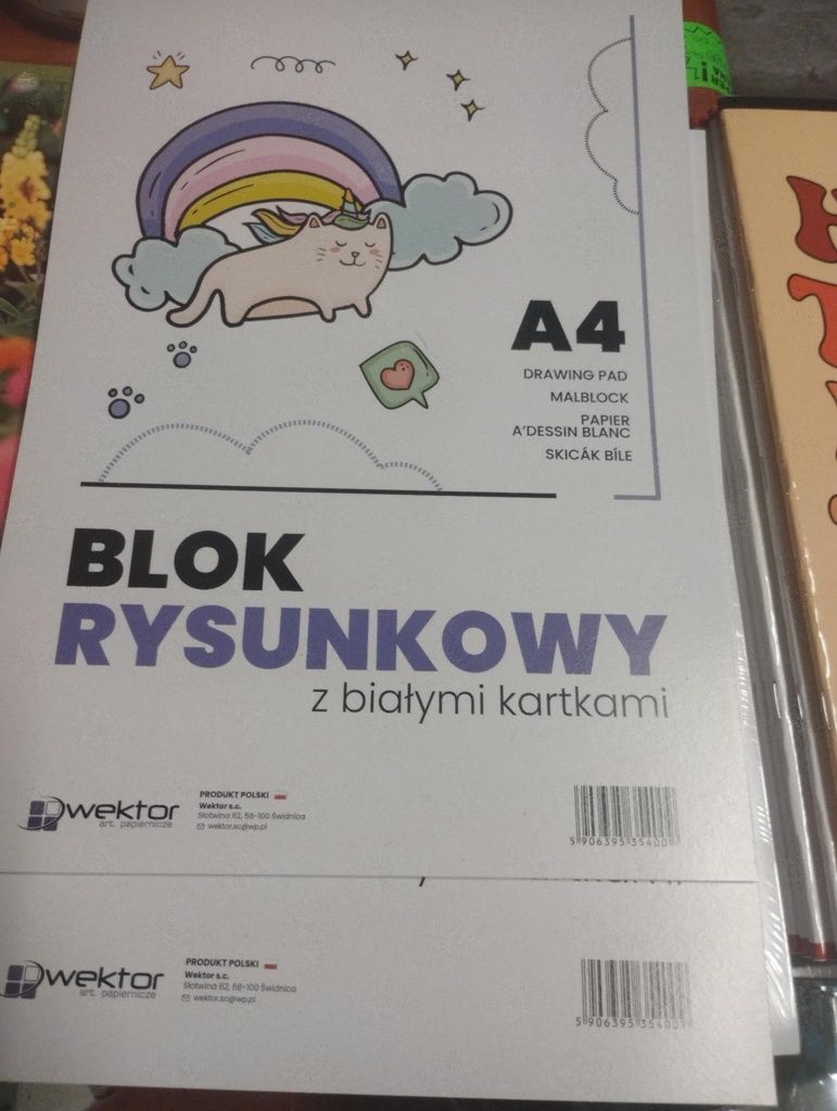 Blok rysunkowy biały