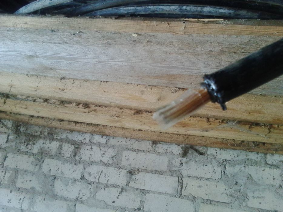 Кабель броньований мідний 12 жильний