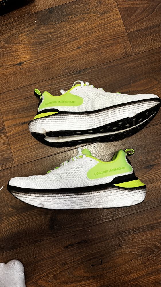 Under Armour Infinite Elite 2 42.5 JAK NOWE