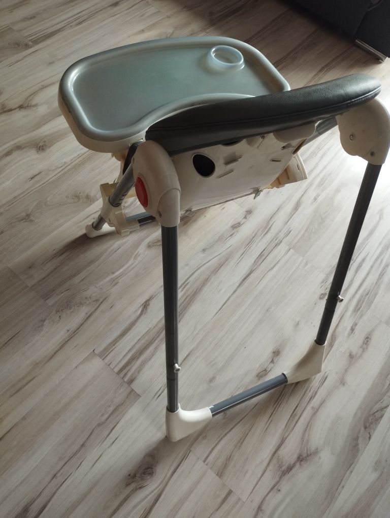 Krzesełko do karmienia Lionelo