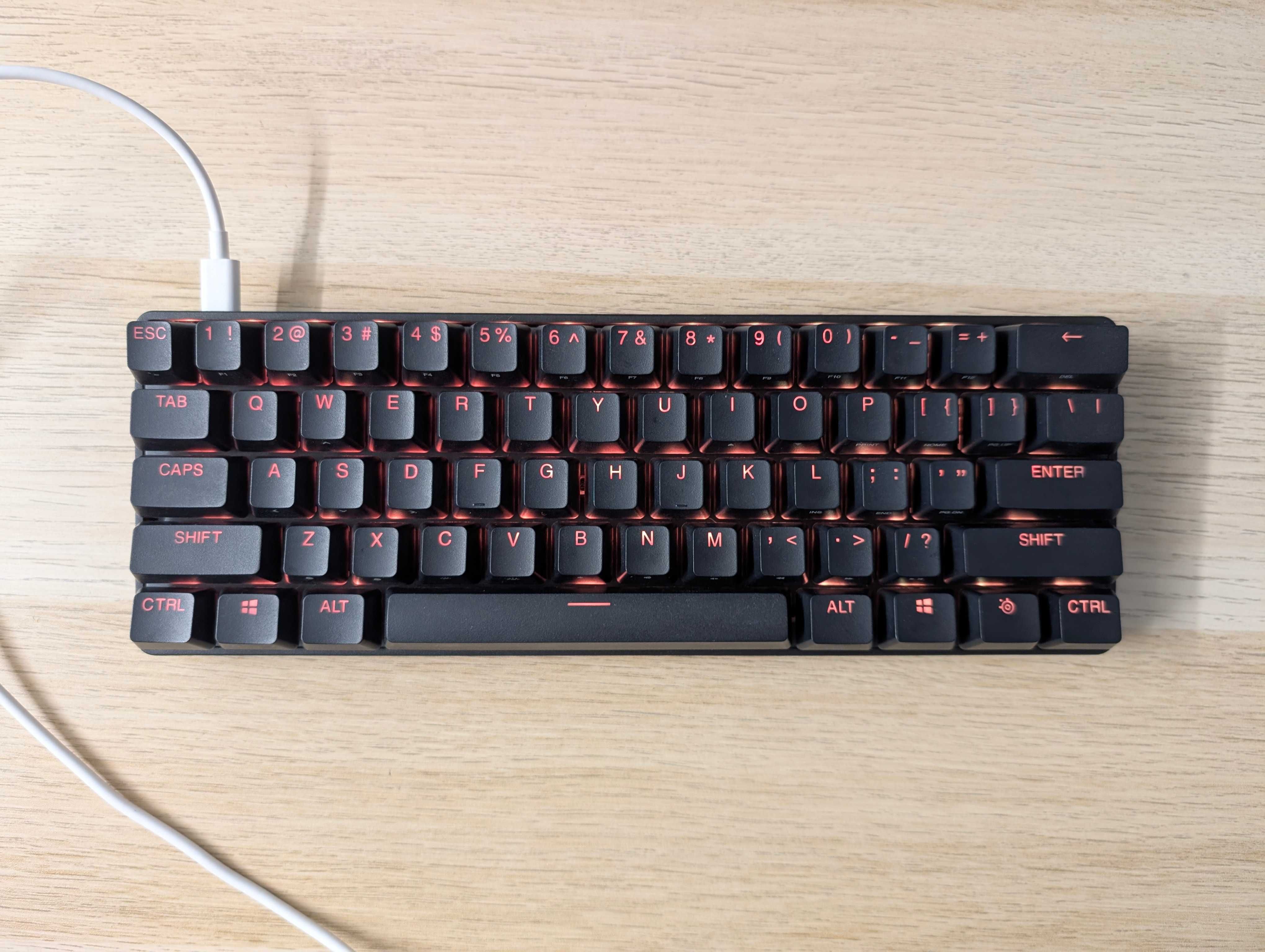 SteelSeries Apex 9 Mini - US Layout - Como Novo