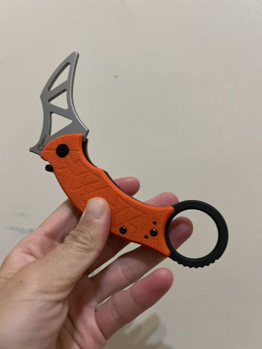 lâmina sem corte (legal). Treinador de Karambit Fox Doug Marcaida