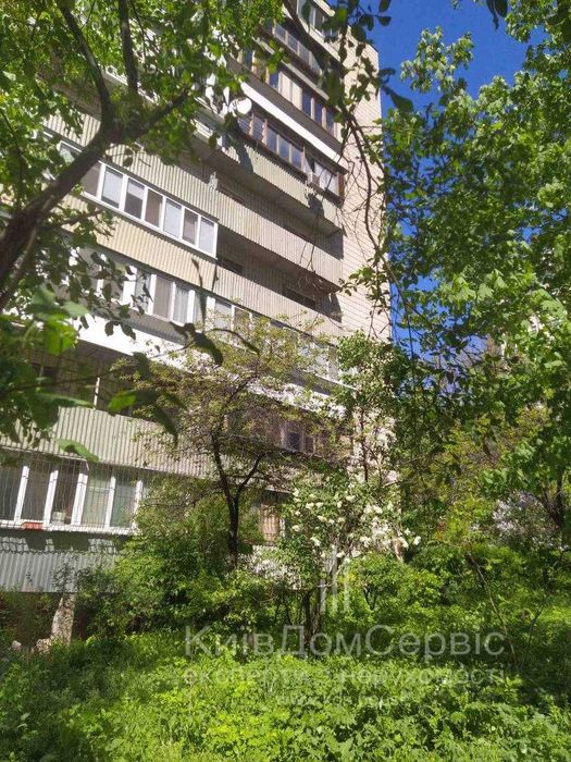 Оренда Предславинська 14 метро Палац Україна Велика