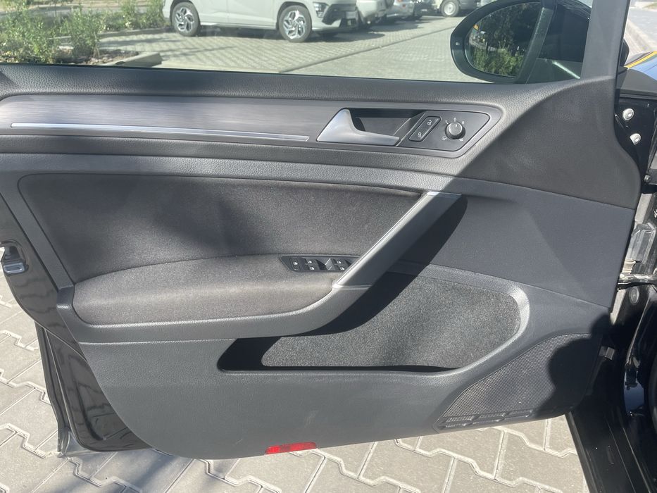 Фольксваген E-golf 36kWt