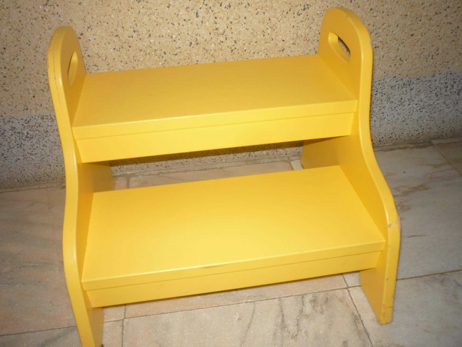 Degrau em madeira Ikea : 1 euro