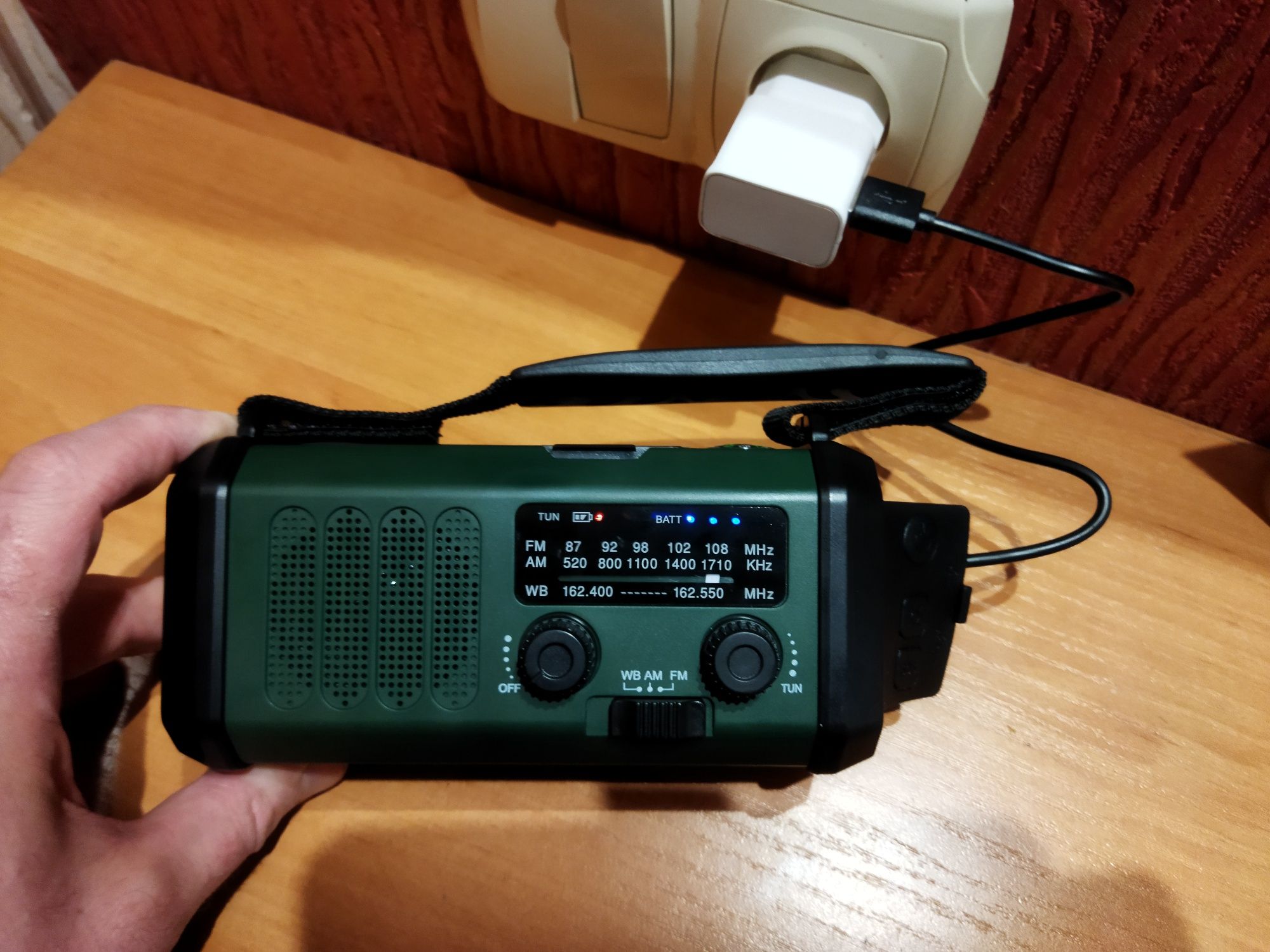 Многофункціональний XSY330, павербанк 10000 мАч, фонарь, радіо.