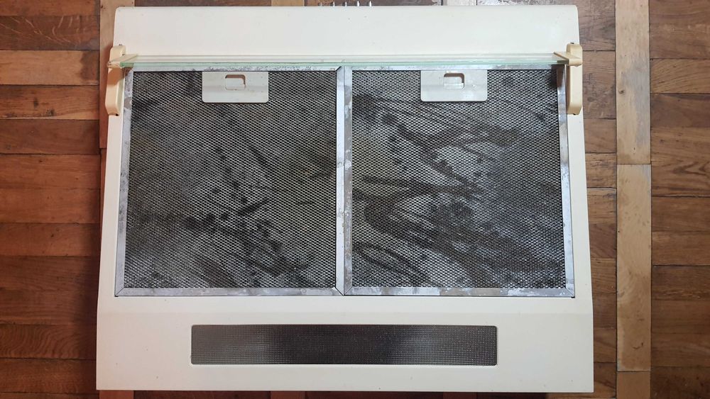 Витяжка кухонна Pyramida MH 20-60 колір слонова кістка