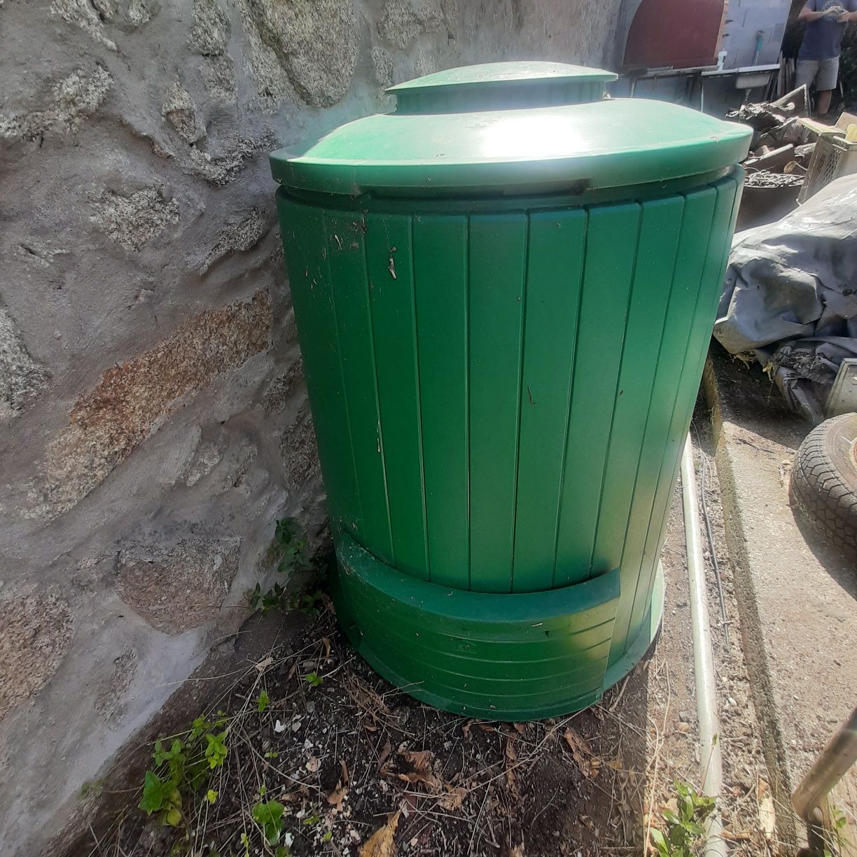 Compostor em bom estado