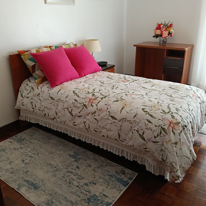 Alugo Quarto em Telheiras