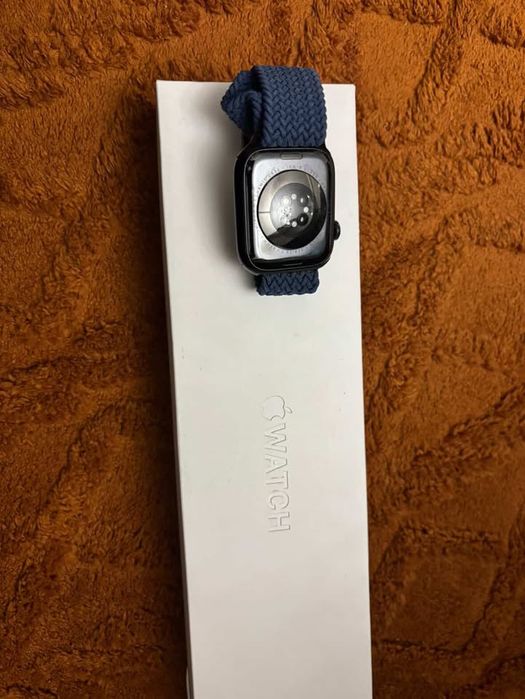 Продам Apple watch 7