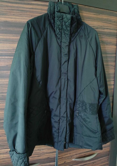 Czarna taliowana kurtka Adidas - rozm. 44 (16 UK)