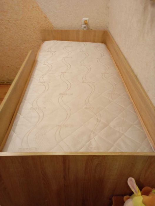 Продам детский диван