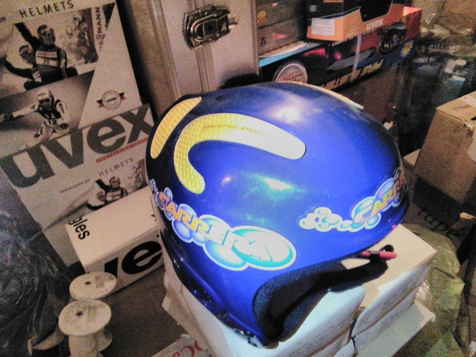 kask narciarski oraz gogle - dla dziecka