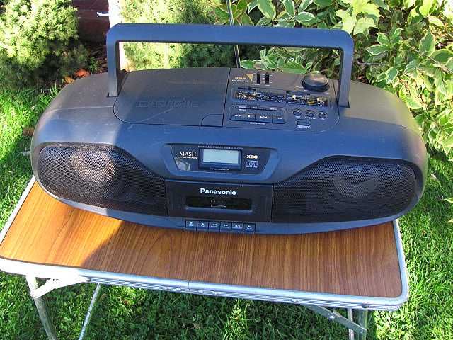 Radiomagnetofon kasetowy z odtwarzaczem CD Panasonic