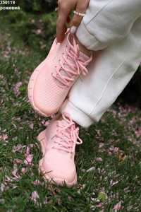 Кросівки жіночі рожеві