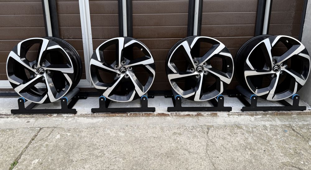 4x felgi aluminiowe Czarne 5x108 r18 et49 7,5J Alufelgi Citroen 18”
