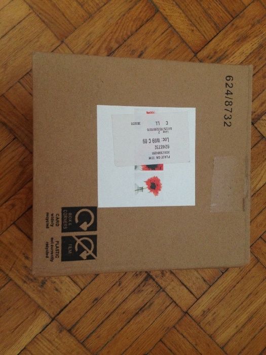 Komplet 3 obrazkow 20x20cm z motywem kwiatowym - nowe