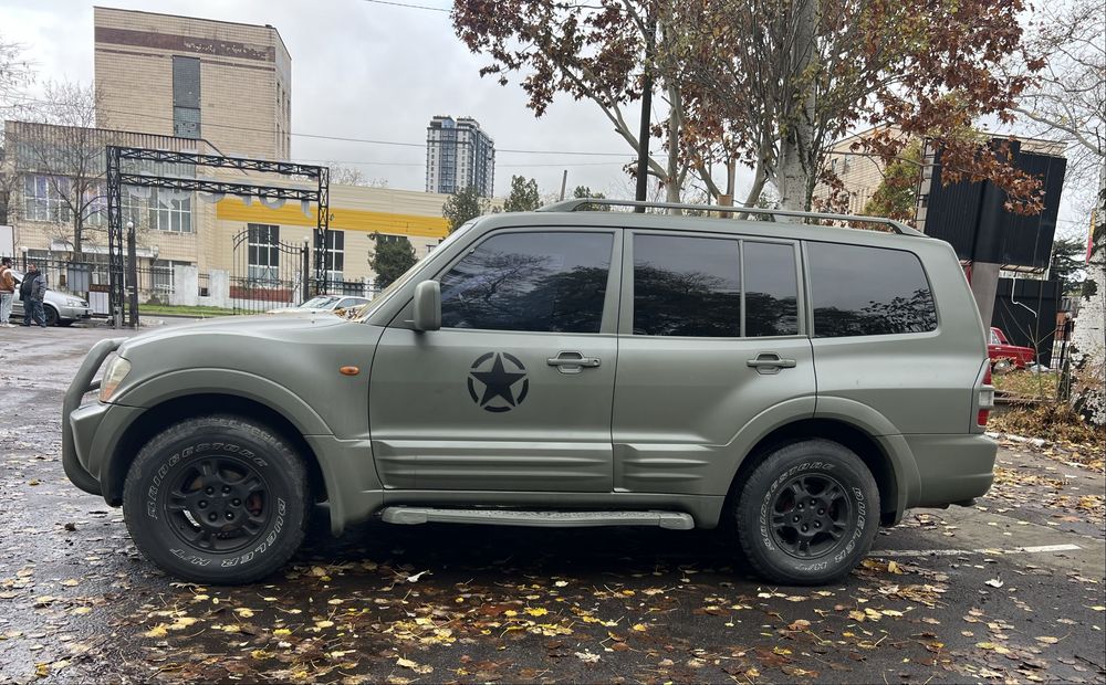 Міцубісі Паджеро,надійний джип,все працює.