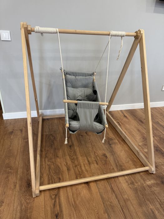 Дитяча качеля зі стійкою