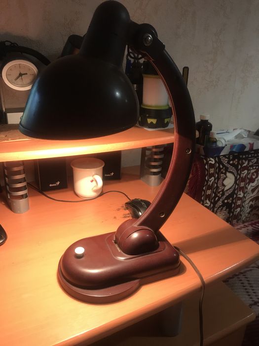 Настільна лампа часів СРСР.