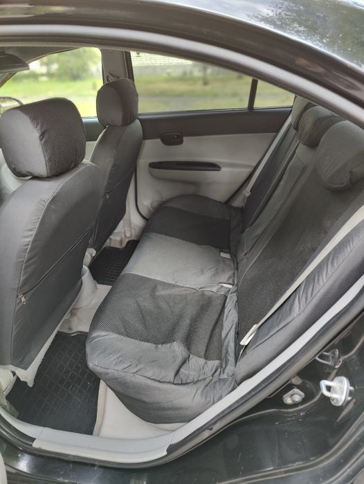 Hyundai Accent  1.6 AT