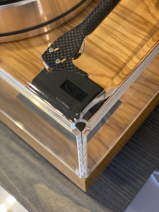 Проигрыватель винила Pro-Ject Xtension 10 Evolution Olive