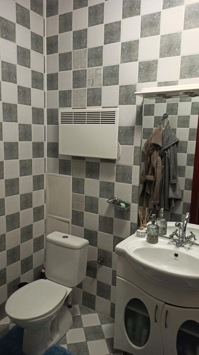 Продаж 6-ти кімнатної квартири у місті Ужгород.