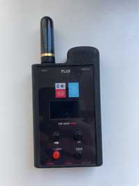 Трьохканальний детектор жучків Plux DR-4203 PRO