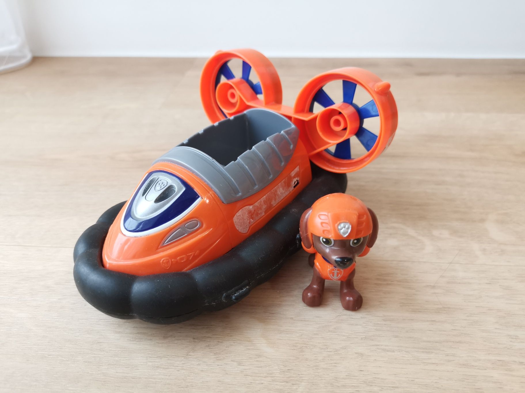 Psi Patrol Piesek Zuma i pojazd