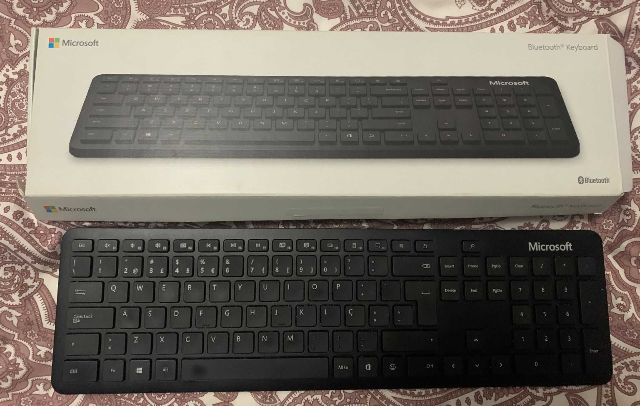 Teclado Microsoft Keyboard PT-PT