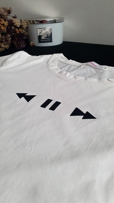 Жіноча футболка білого кольору