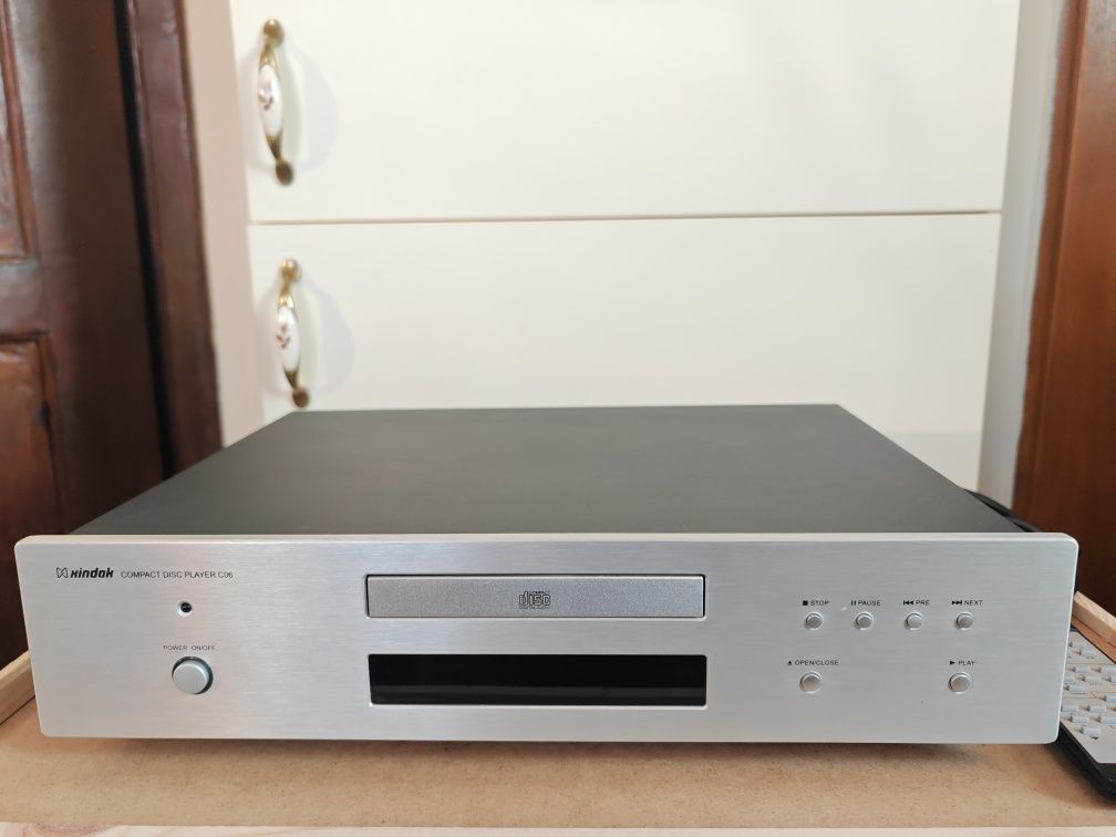 Odtwarzacz CD Xindak C 06
