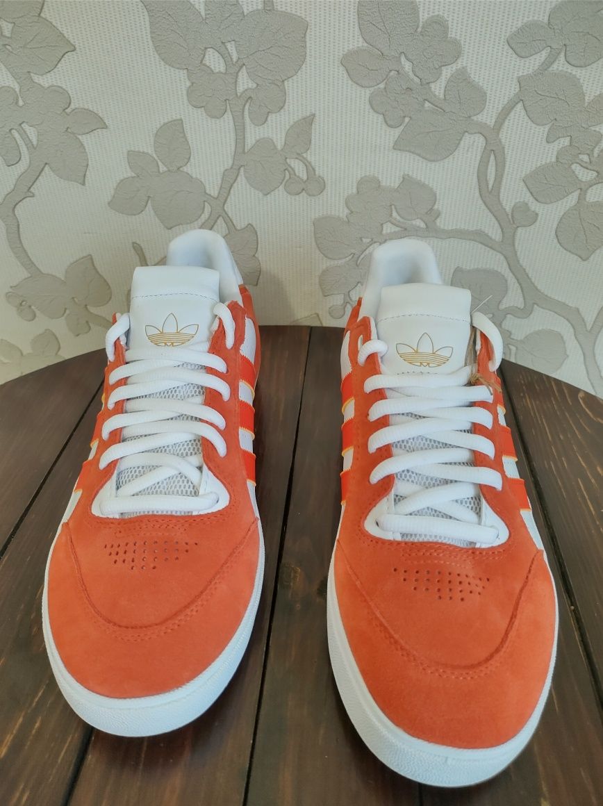 Adidas TYSHAWN, Samba, оригінал, US 11.5, EU 46, 29.5 см!