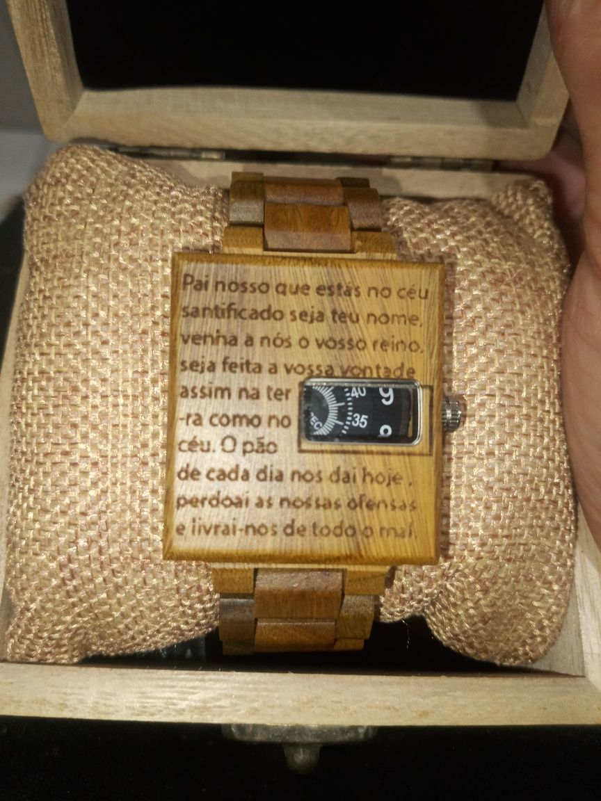 Relógio pulso madeira nobre