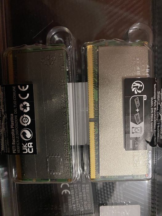 Продам озу на 16гб 8х2 снята с игрового ноутбука