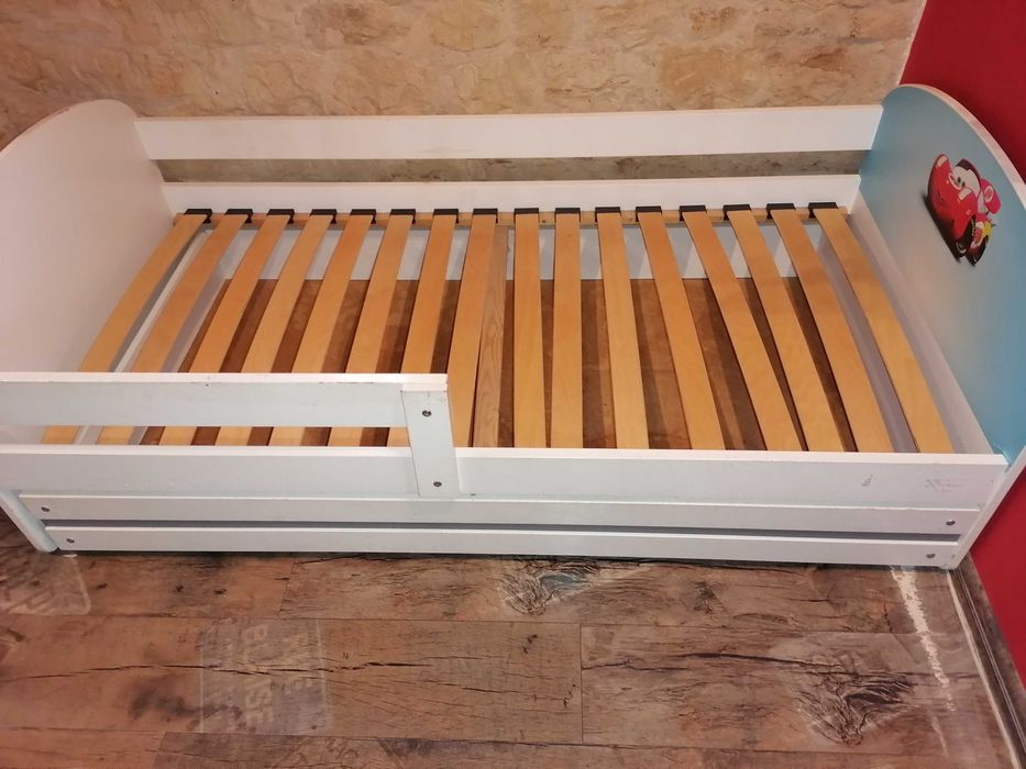 Łóżko łóżeczko dziecięce z barierkami Zygzak Mcqueen 80x160cm