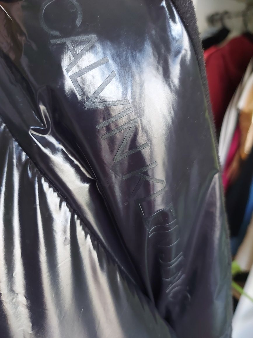 Kurtka dwa razy ubrana i Calvin Klein