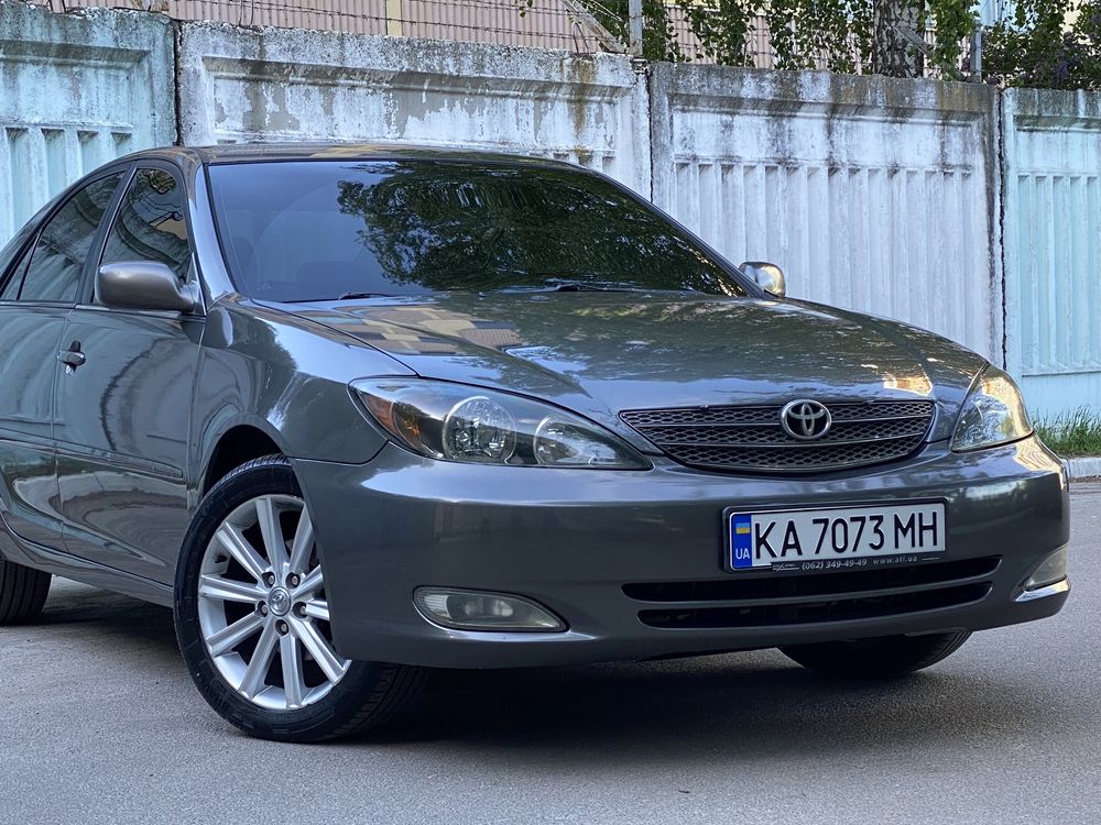 Toyota  Camry  2.4 avt