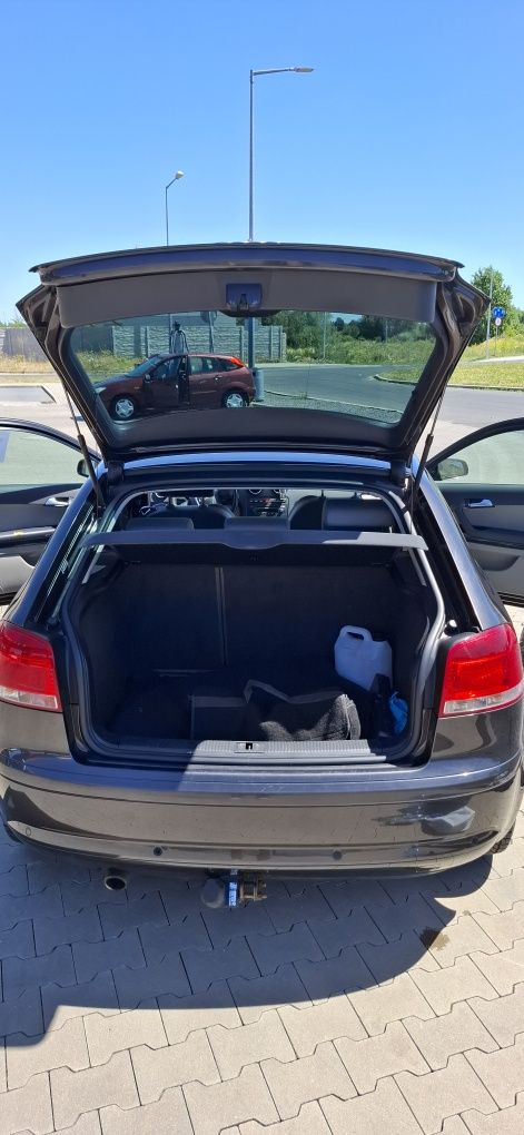 AUDI A3 1.6 FSI Sportback, alufelgi, hak,  Klima, OC, osoba prywatna