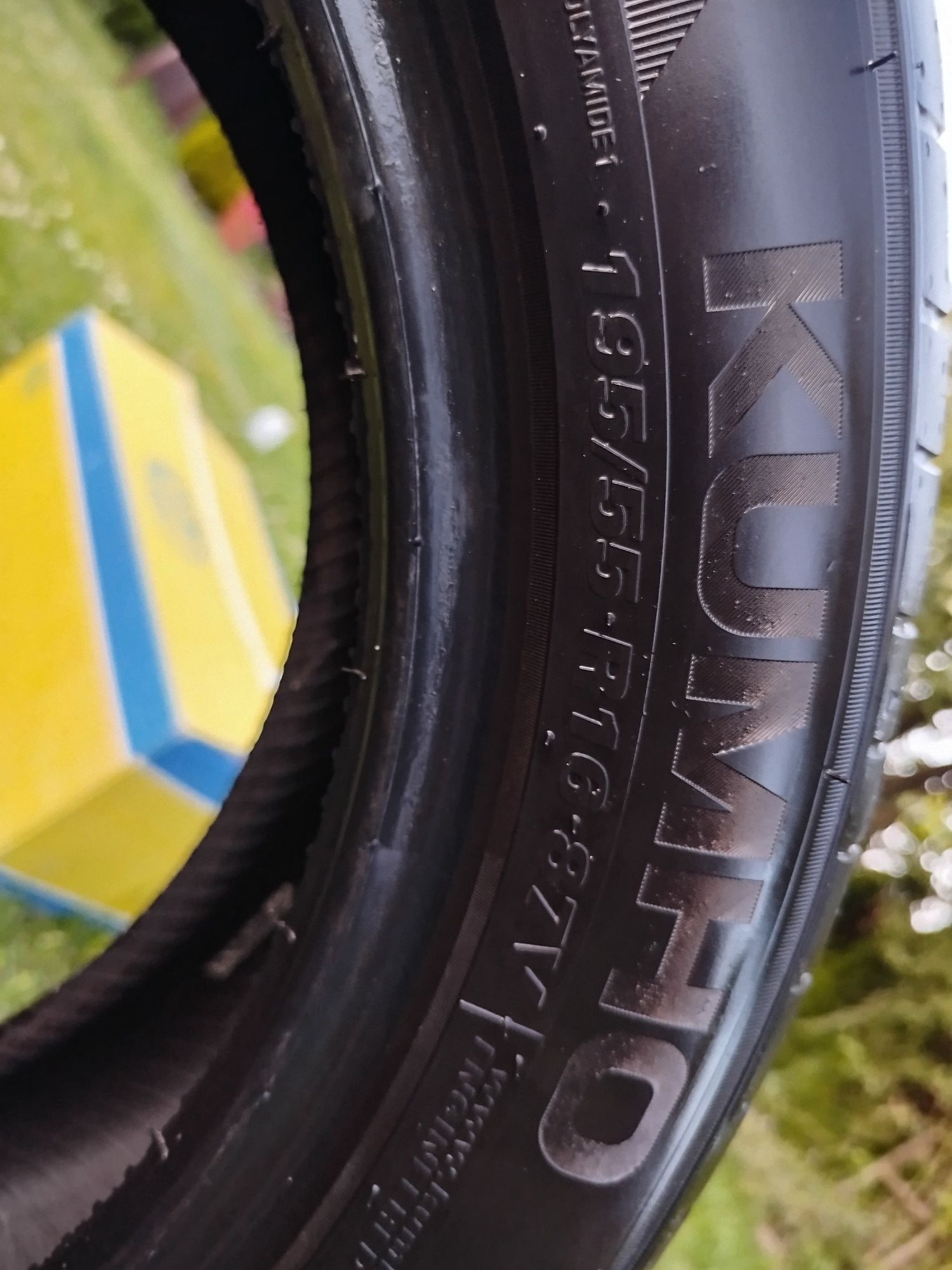 Kumho ECSTA HS25 195/55/R16 87v
