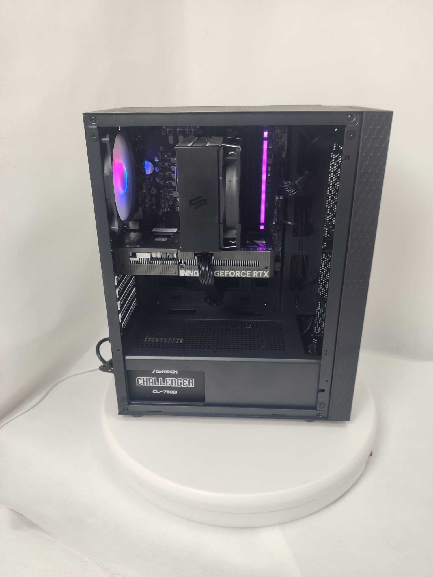 Komputer Gamingowy i9-14900K, RTX 5060, 16 GB,SSD,Win 11 Pro